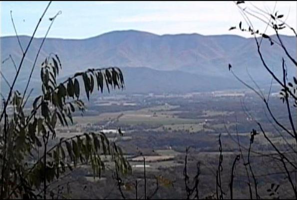 Product picture Blue Ridge Mountain View, 720x480, Full Screen, AVI, RF